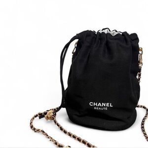 CC BEAUTE Black Crossbody Bag